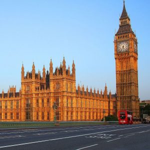 Британский парламент признал главенство национального права над европейским