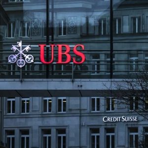 Швейцарcкий банковский гигант UBS купил Credit Suisse